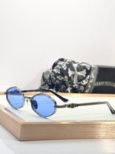 Occhiali da sole cuori cromati