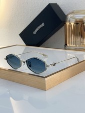 Occhiali da sole cuori cromati